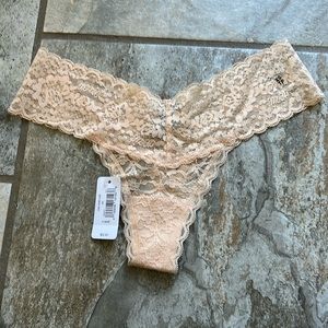 NWT Women’s X-Small Aerie Lace Thong